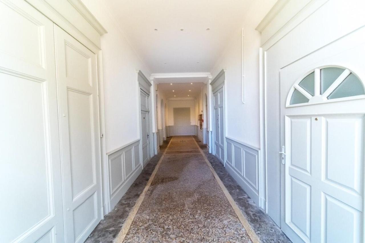 The Charming Fleury 2 Bedrooms אולה מראה חיצוני תמונה